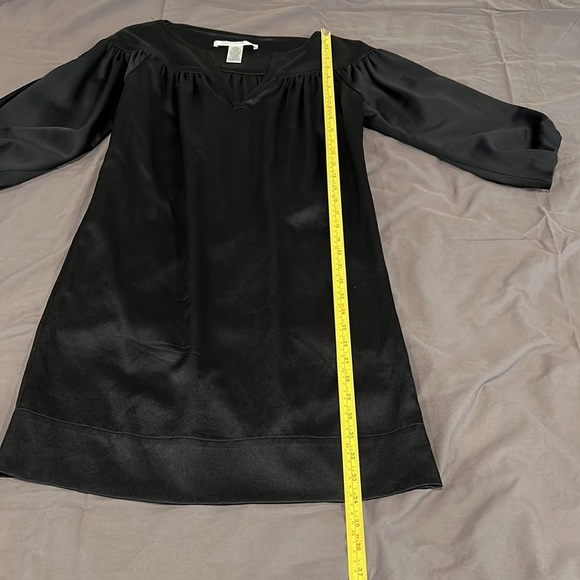 DVF Rich, crepey silk blend DVF dress - Picture 2 of 5